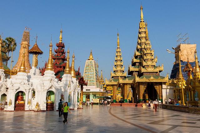 005 Yangon, Shwedagon Pagode.jpg